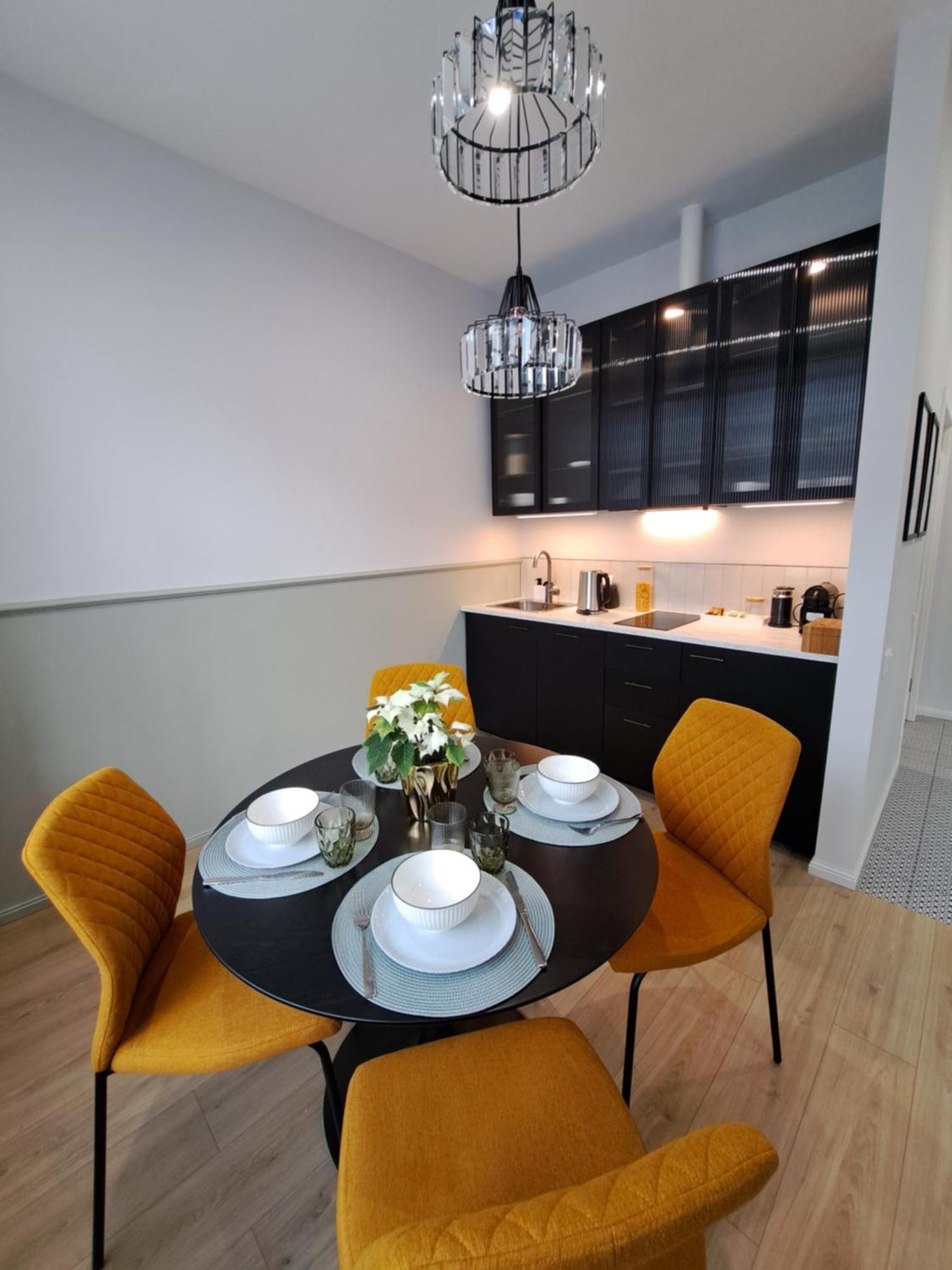 Golden Palms Apartment In The City Centre ريغا المظهر الخارجي الصورة
